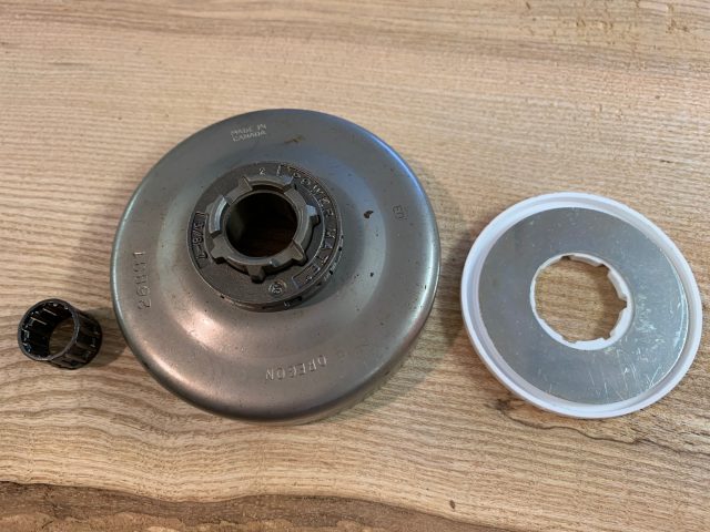 26831 Oregon 3/8 x7 tooth Rim and Sprocket [Husqvarna 61 after S/N 0510572, 266 after S/N 0510000, 268 after S/N 0510000, 272 after S/N0510000] - Image 3