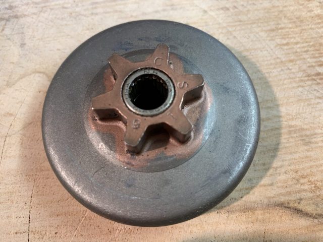 530 04 70-61 Husqvarna .325 x7 Spur Sprocket [Husqvarna 136, 236, 120 MkII]