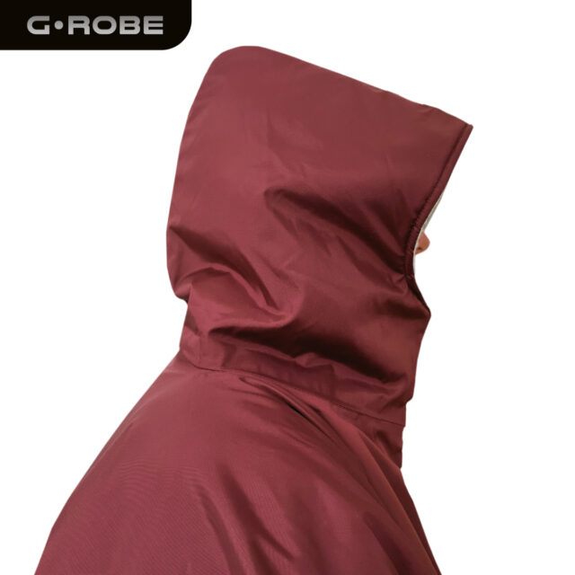 G-Robe-The-ultimate-changing-robe-maroon-05