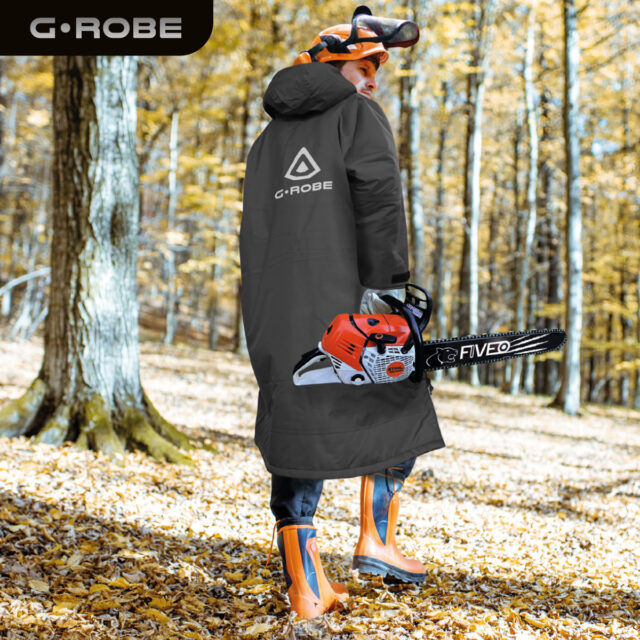 G-Robe-The-ultimate-outdoor-coat-Charcoal-Grey-02
