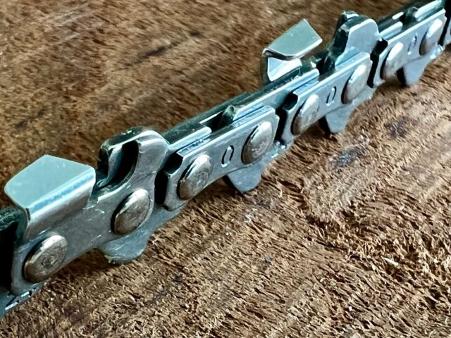 24AP Oregon Mini Chain [Guarded] 1/4 .043 [1.1mm] [ONLY 28,56,57,64,65,72 Available] - Image 7