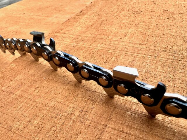 P+3/8-063-FSL-100FT Panther Full Skip Chisel Chain 3/8 .063[1.6mm] 100ft Reel = 1640 Drive Links - Image 4