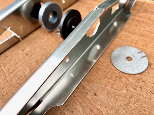 PXL-SKID-SM Panther Extra Long Pivoting Skid Assembly [SMALL 30MM MILLS] [Expected 26th Sept 2023] - Image 4