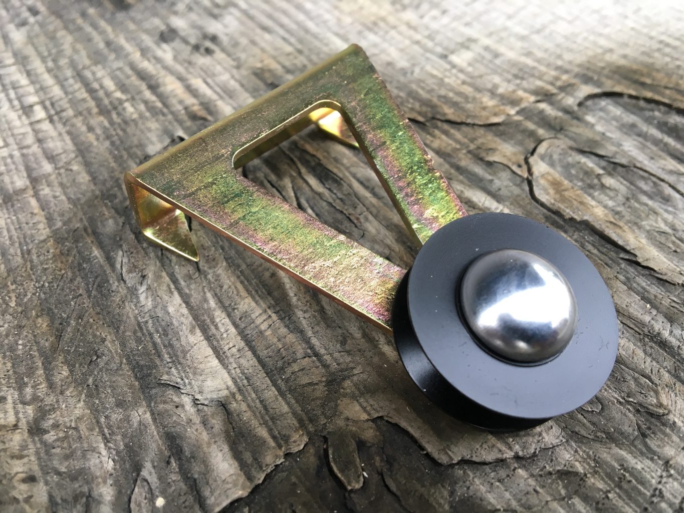 WEB Winch End Bracket. Winch end anchor bracket clips onto end of log.