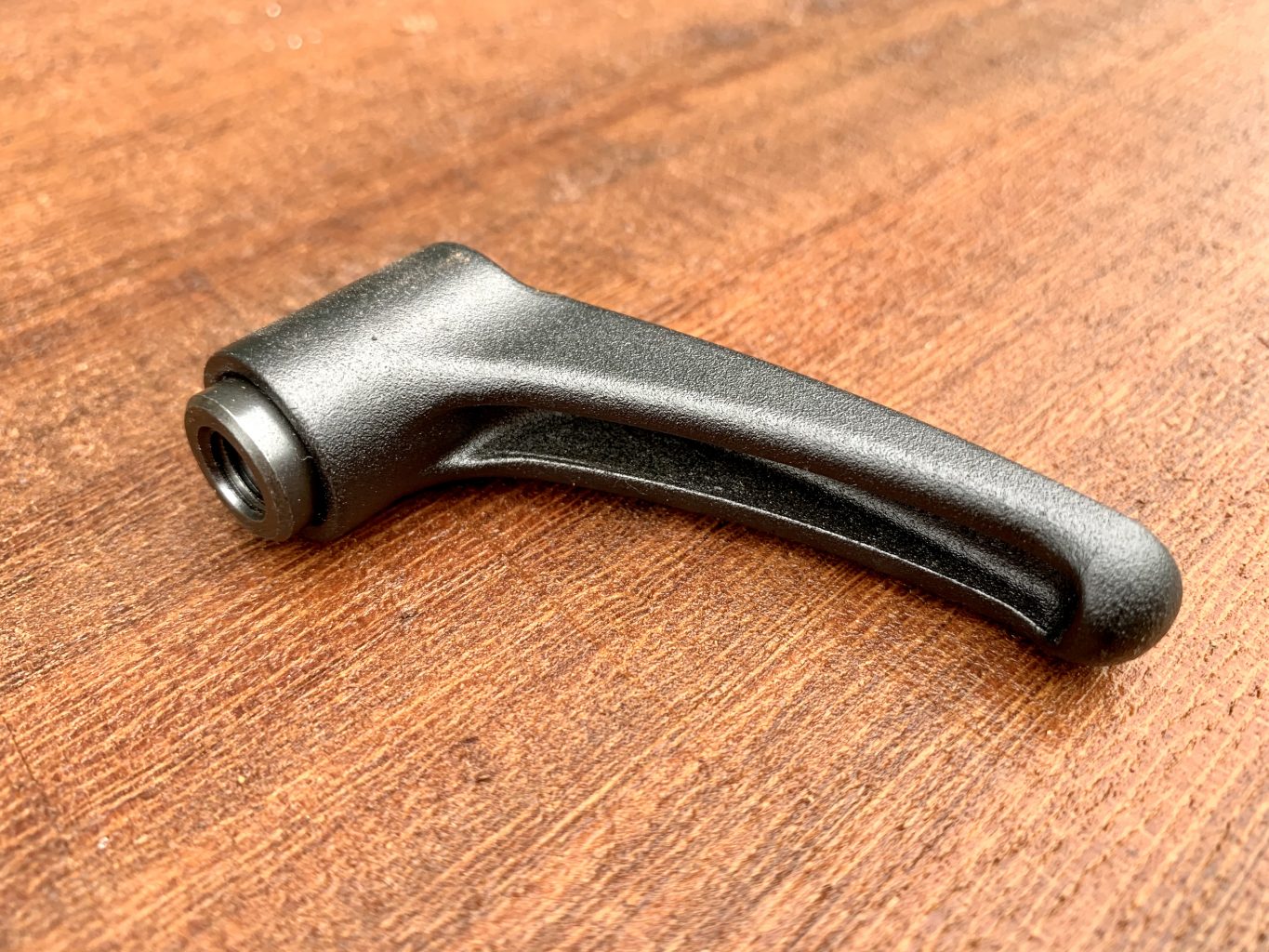 3837 Adjustable Handle M8x16mm Female clamps uprights.