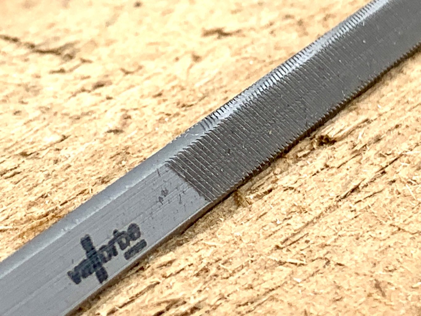 Vallorbe Chisel Bit File [Buy x10 get x2 FREE] Square Ground Chain